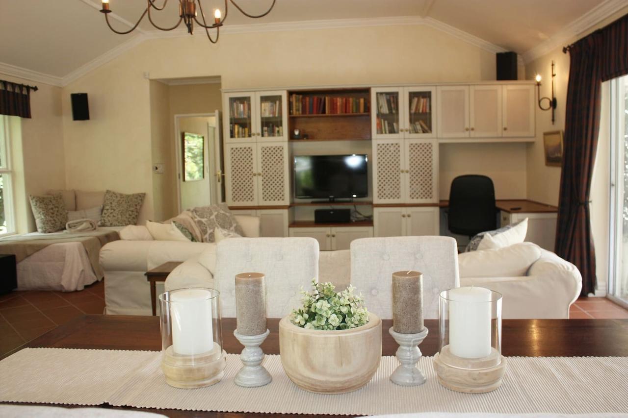 Bed and Breakfast Camelot In Constantia Kapstadt Exterior foto