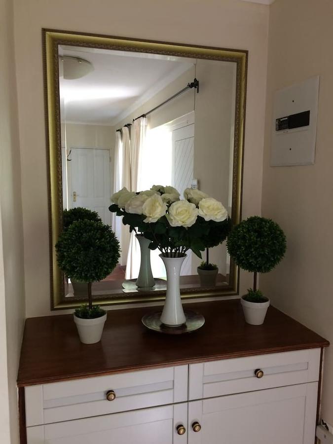 Bed and Breakfast Camelot In Constantia Kapstadt Exterior foto
