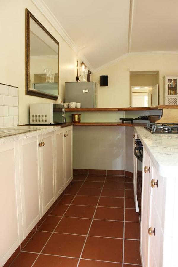 Bed and Breakfast Camelot In Constantia Kapstadt Exterior foto